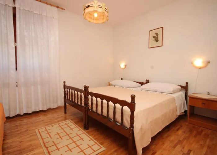 Apartament With A Parking Space - 7313 Pula