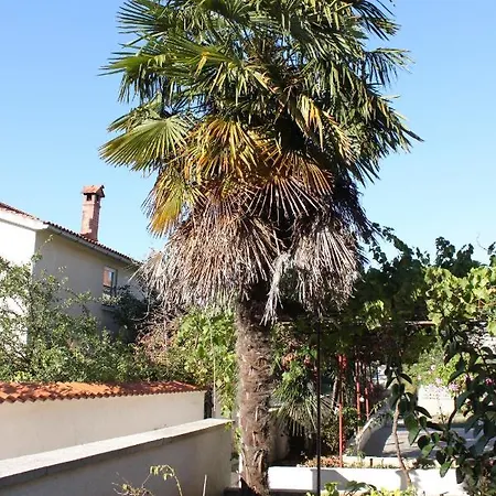 With A Parking Space - 7313 *