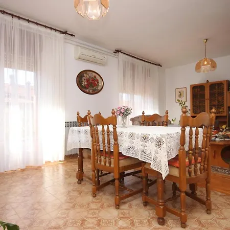 With A Parking Space - 7313 * بولا