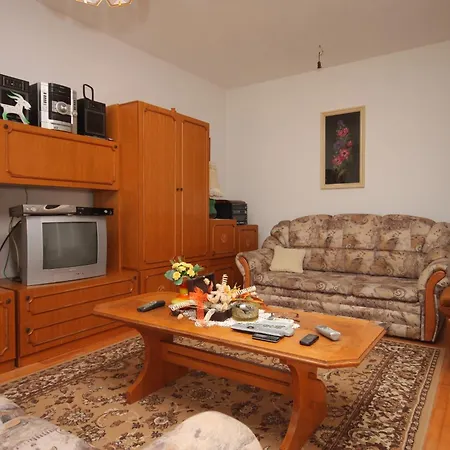 With A Parking Space - 7313 Apartment Pula